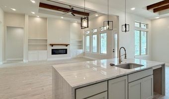 117 Pioneer Trl, Adkins, TX 78101