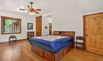 22494 Jefferson Rd, Ashland, OR 97520