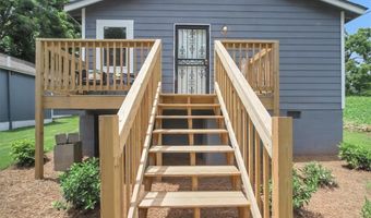 242 Jackson St, Barnesville, GA 30204
