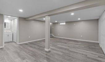 74 Leslie St, Cranston, RI 02910