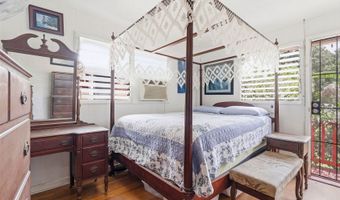 66-409 Paalaa Rd B, Haleiwa, HI 96712