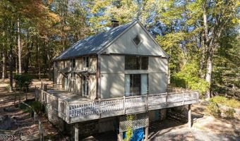 16 Kilroy Rd, Andover, NJ 07860