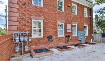 221 S ALFRED St 3A, Alexandria, VA 22314