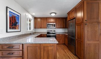 304 Clinton St, Ashland, OR 97520
