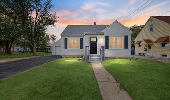 89 Center St, Evans, NY 14006