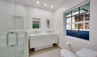 52 Camden Dr, Bal Harbour, FL 33154