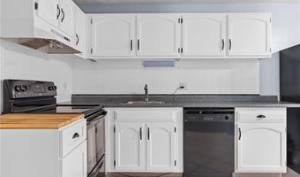 1190 Charles St 20, North Providence, RI 02904