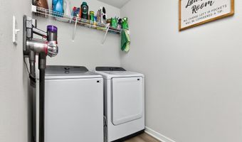 2832 21st St SW, Altoona, IA 50009