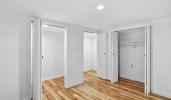 79 Spencer St, Agawam, MA 01001