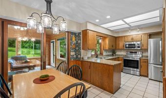 8315 141st St W, Apple Valley, MN 55124