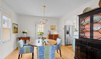 115 Washington St, Newport, RI 02840