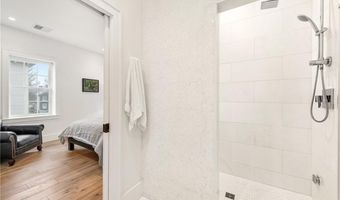 24 School St, Newport, RI 02840
