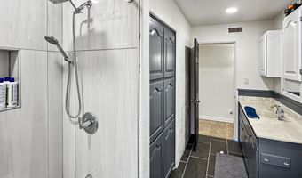 1504 S Country Club Cir, Carlsbad, NM 88220