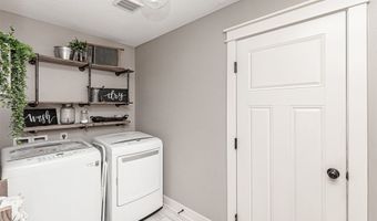 4116 NW Applewood St, Ankeny, IA 50023