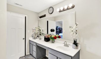 7252 Lockford N, Avon, IN 46123