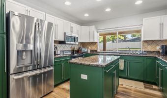 404 BARCLAY Ave, Altamonte Springs, FL 32701