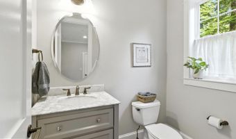 9206 FERNWOOD Rd, Bethesda, MD 20817