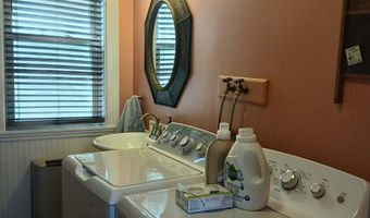 18 S Main St, Andover, ME 04216
