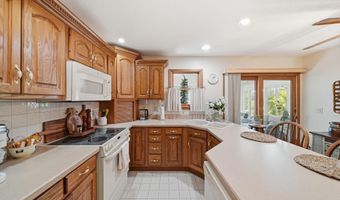 2978 Lee Marie Dr, Adrian, MI 49221