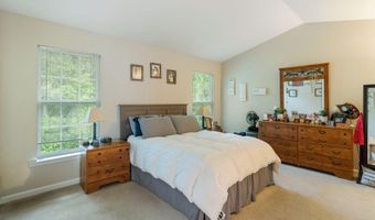 6 Foxmoor Ln, Bayville, NJ 08721