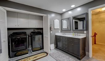 49 Beverly Dr, Avon, CT 06001