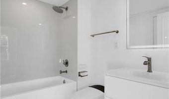 500 SW B St 3, Bentonville, AR 72712