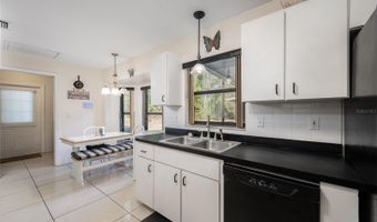 10117 SW 170TH St, Archer, FL 32618