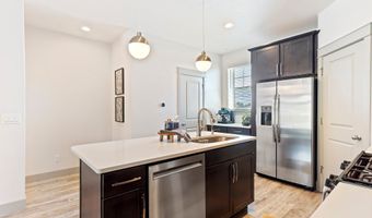 1940 S 200 W 11, Bountiful, UT 84010
