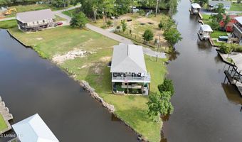 4039 Bonita St, Bay St. Louis, MS 39520