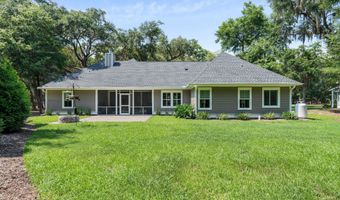 24 Alumni Rd, Beaufort, SC 29907