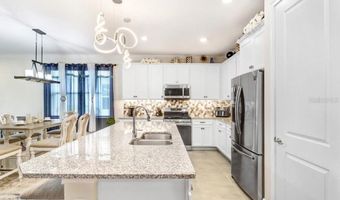 5425 WISHING ARCH Dr, Apollo Beach, FL 33572