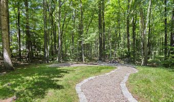 11 Nathan Lord Rd, Amherst, NH 03031