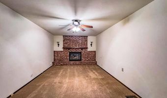 2017 N A St, Arkansas City, KS 67005