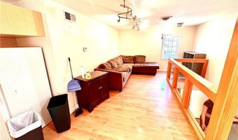 42 Broadway Way, Newport, RI 02840