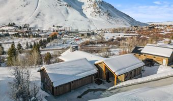 705 RODEO Dr, Jackson, WY 83001