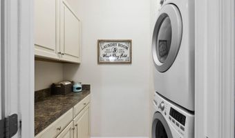 42230 PIEBALD Sq, Aldie, VA 20105