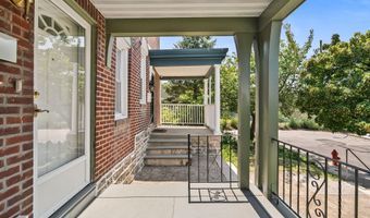 4009 LAURISTON St, Philadelphia, PA 19128