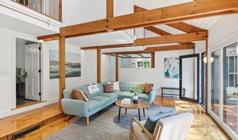313 Berlin Rd, Bolton, MA 01740