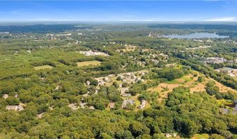 37 Niblick Cir, Coventry, RI 02816