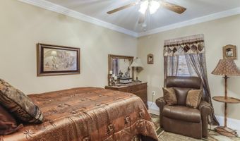 133 Myrtle St, Biloxi, MS 39530