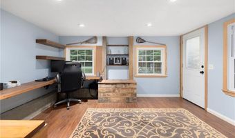 12 Robin Vale Dr, Glocester, RI 02857