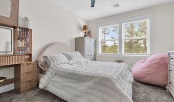 20 Hannah Lee Rd, Barnegat, NJ 08005