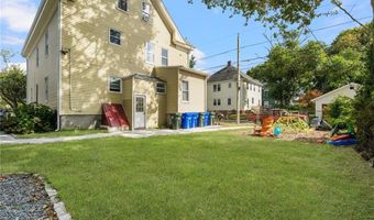 183 Wood St 3, Bristol, RI 02809