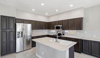 902 W AZALEA Pl, Chandler, AZ 85248
