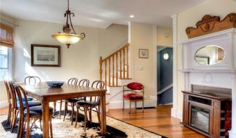 98 John St, Newport, RI 02840