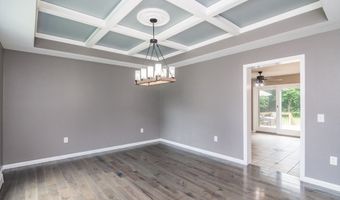 27 South St, Blandford, MA 01008