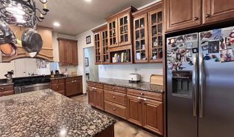 3805 PALOMAS Dr NE, Albuquerque, NM 87110