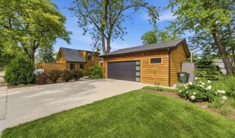 607 E Frederick St, Arlington Heights, IL 60004