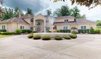 460 Berwick Cir, Aurora, OH 44202