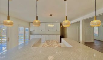 31 Carleton St, Attleboro, MA 02703